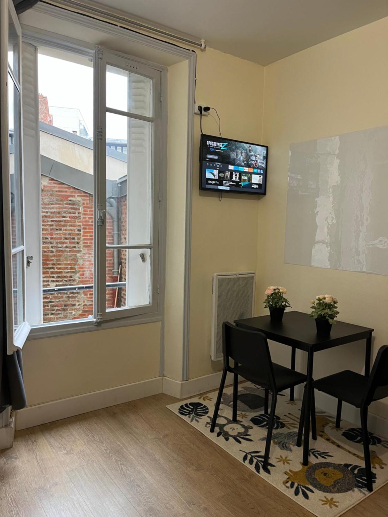 Charmant Studio Spacieux Paris Exterior photo