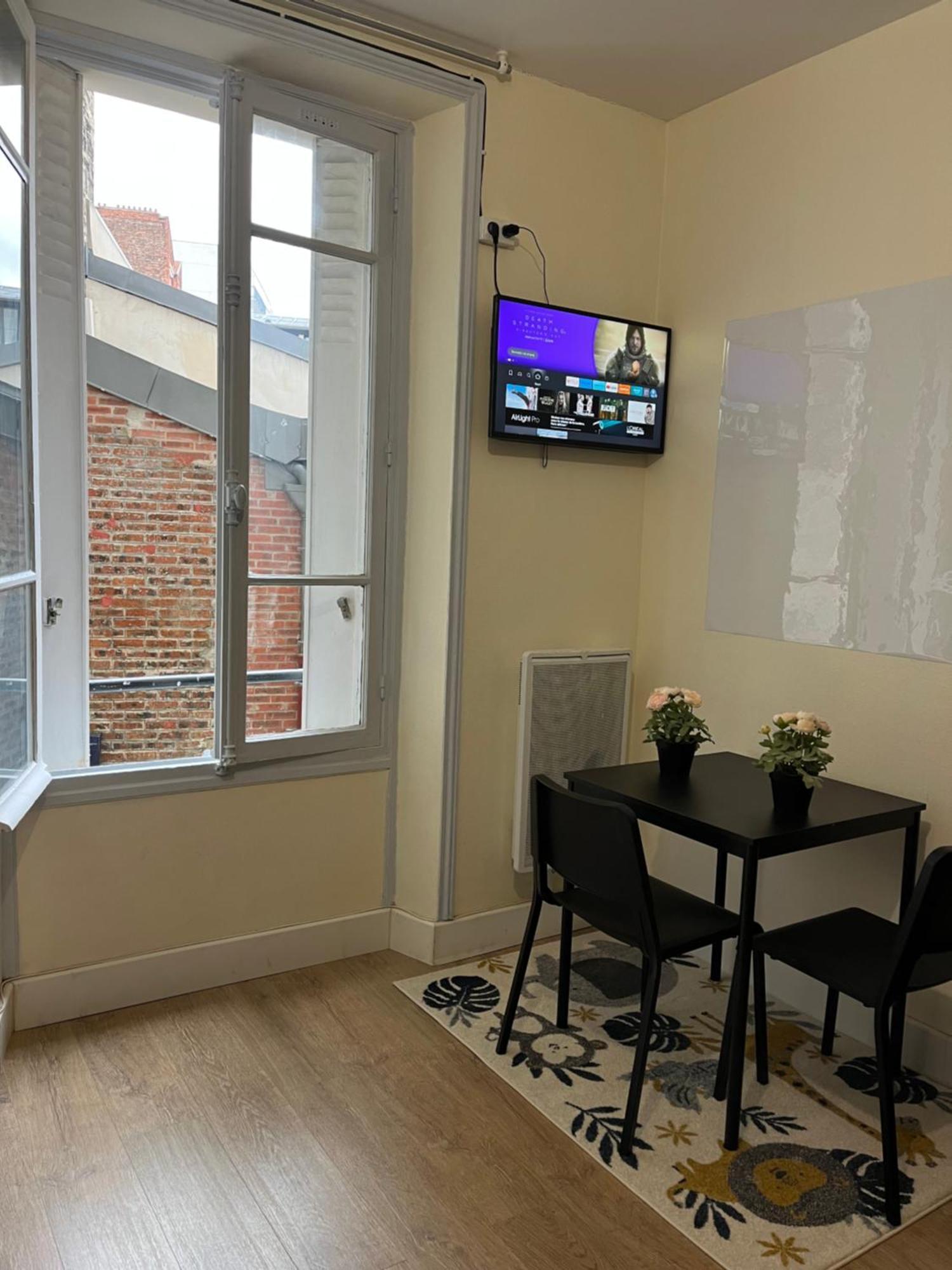 Charmant Studio Spacieux Paris Exterior photo